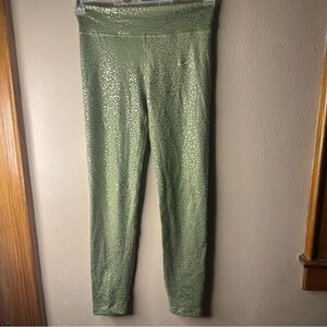 Girls XL Nike Dri Fit Green With Gold Sparkle Athletic Leggings